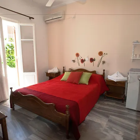 Marisa Parikia (Paros)