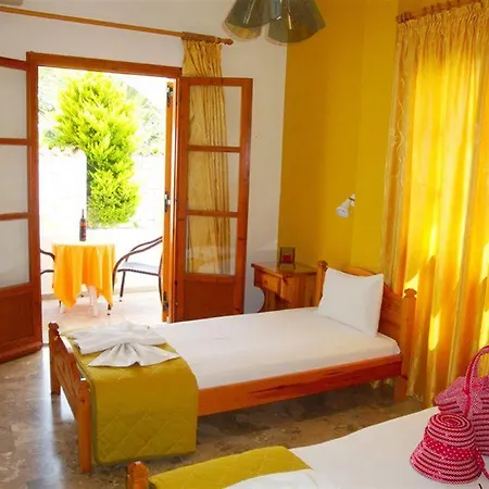 Marisa Parikia (Paros)